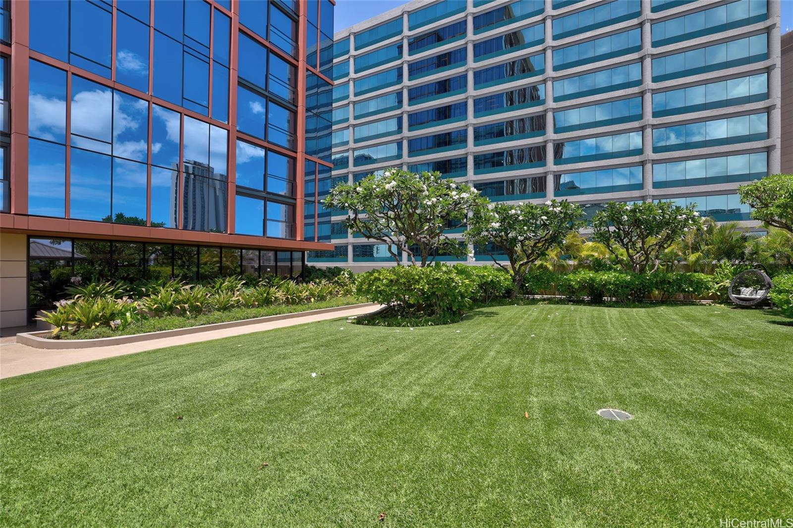 One Ala Moana condo # 900, Honolulu, Hawaii - photo 23 of 25