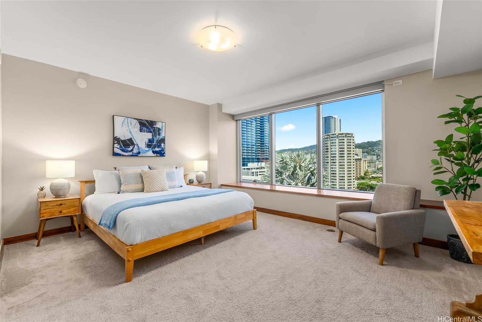 One Ala Moana condo # 900, Honolulu, Hawaii - photo 7 of 25