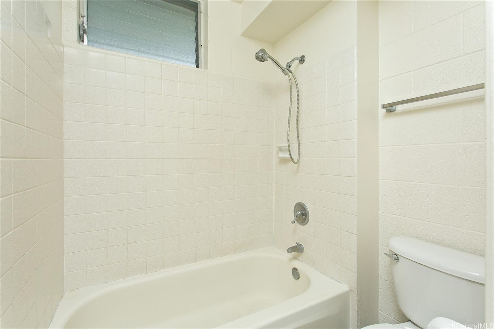 1555 Pohaku condo # A202, Honolulu, Hawaii - photo 10 of 12