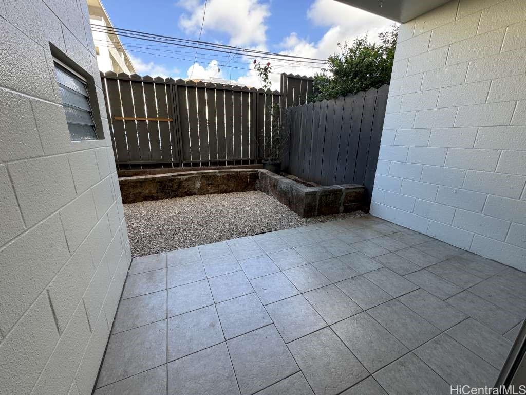 1555 Pohaku St Honolulu - Rental - photo 21 of 24