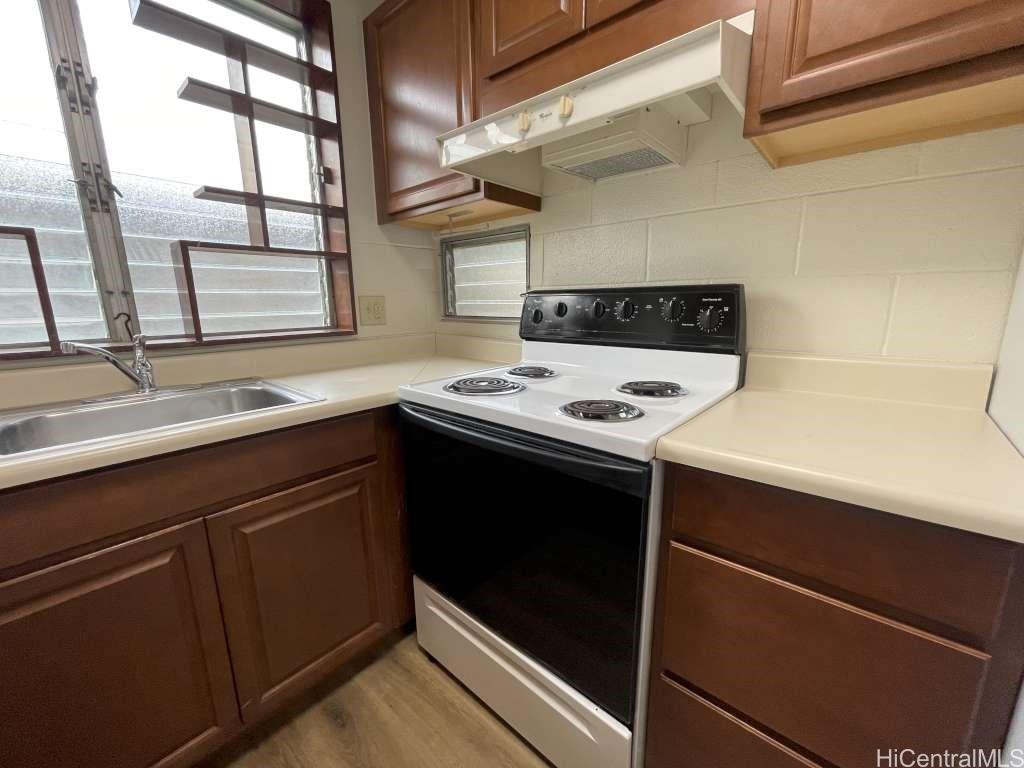 1555 Pohaku Street Honolulu - Rental - photo 2 of 24