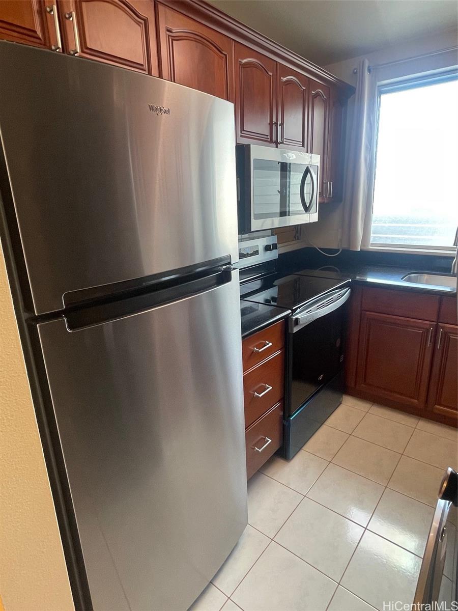 1555 Pohaku condo # B202, Honolulu, Hawaii - photo 2 of 12