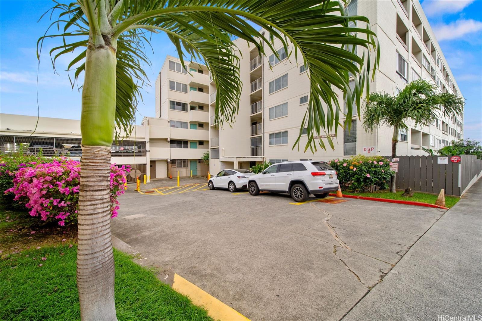 1555 Pohaku condo # B302, Honolulu, Hawaii - photo 17 of 22