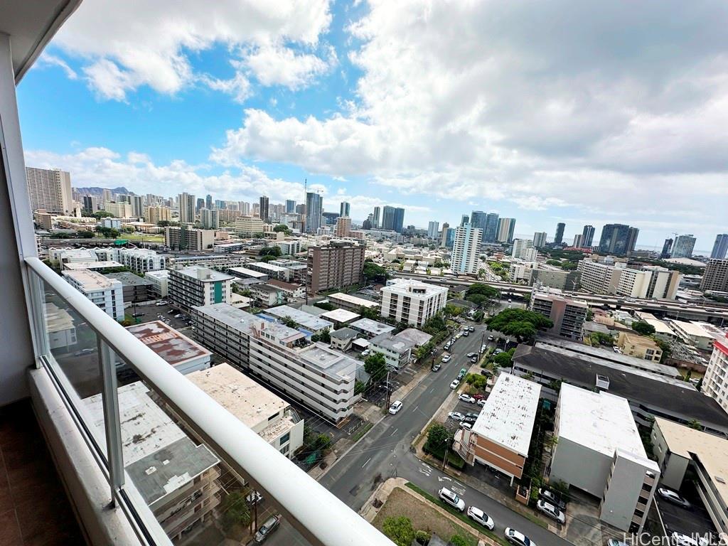 1556 Piikoi Street Honolulu - Rental - photo 8 of 21