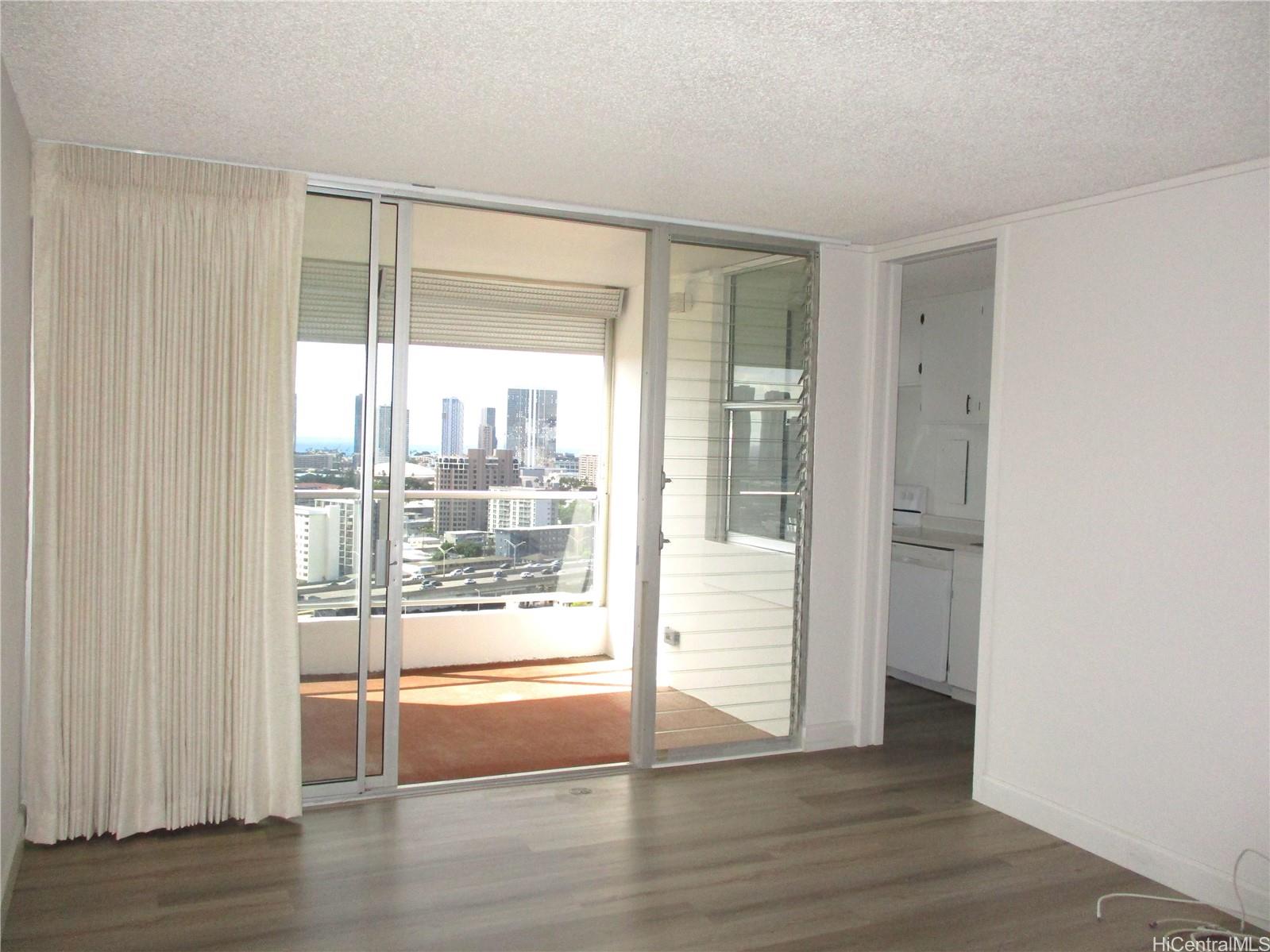 1556 Piikoi Street Honolulu - Rental - photo 11 of 25