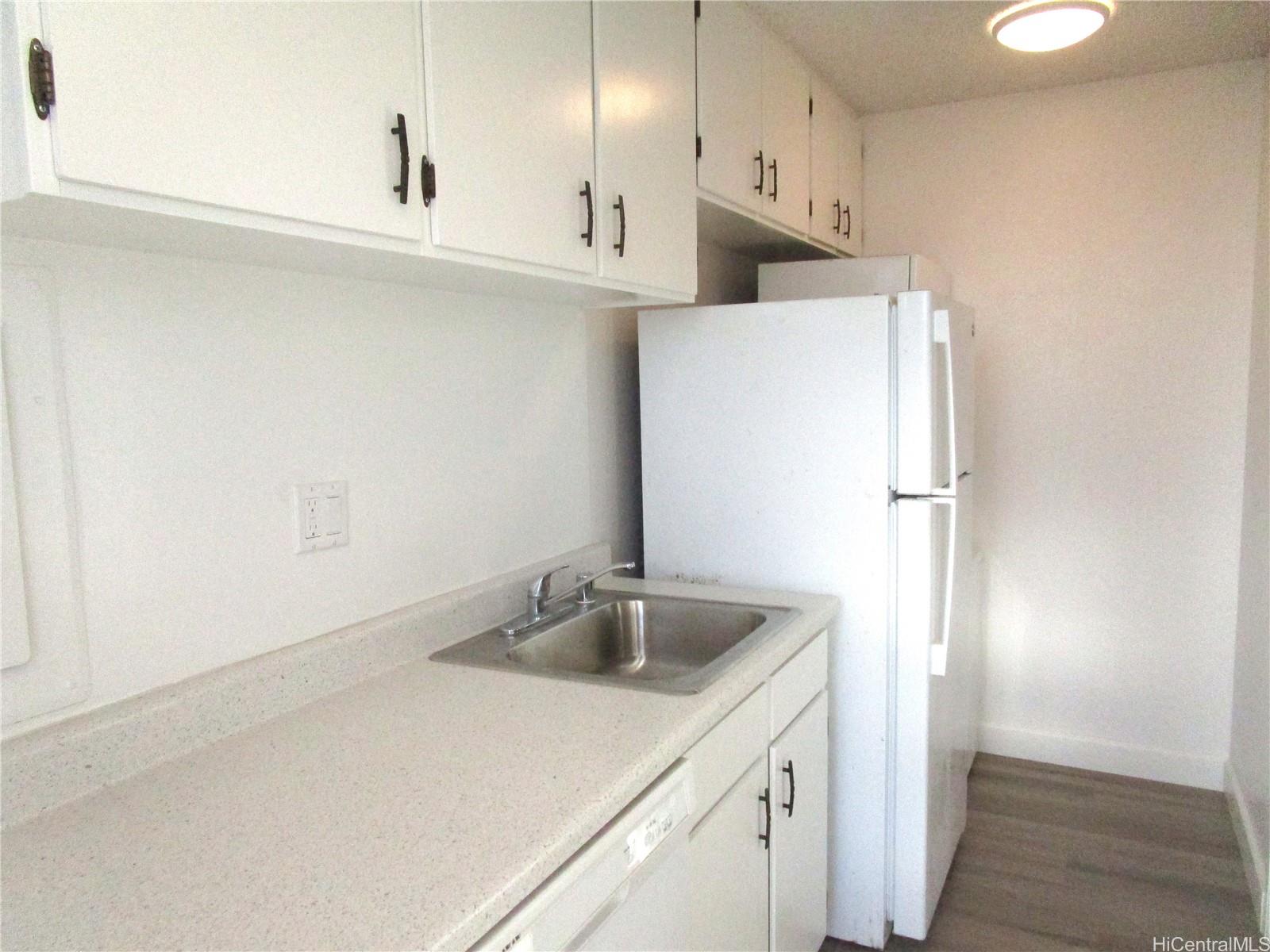 1556 Piikoi Street Honolulu - Rental - photo 4 of 25