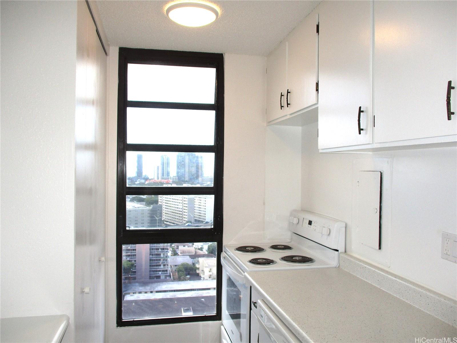 1556 Piikoi Street Honolulu - Rental - photo 5 of 25