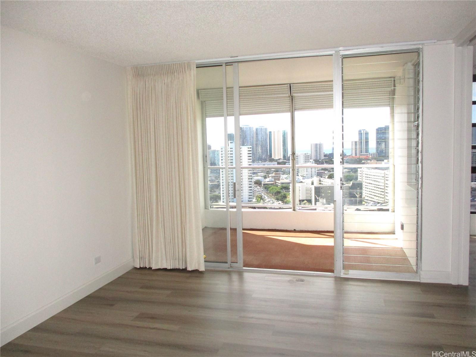 1556 Piikoi Street Honolulu - Rental - photo 6 of 25