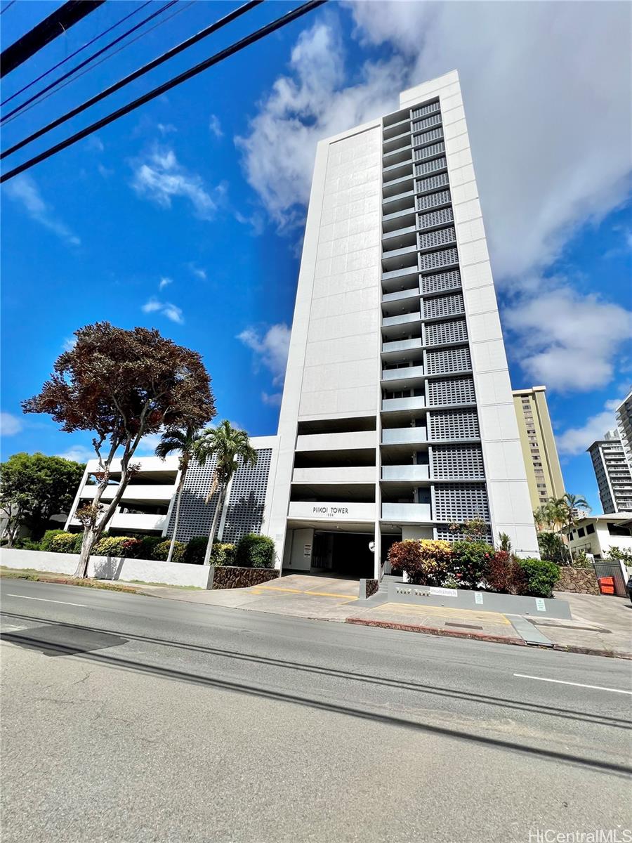 Piikoi Tower condo # 507, Honolulu, Hawaii - photo 15 of 23