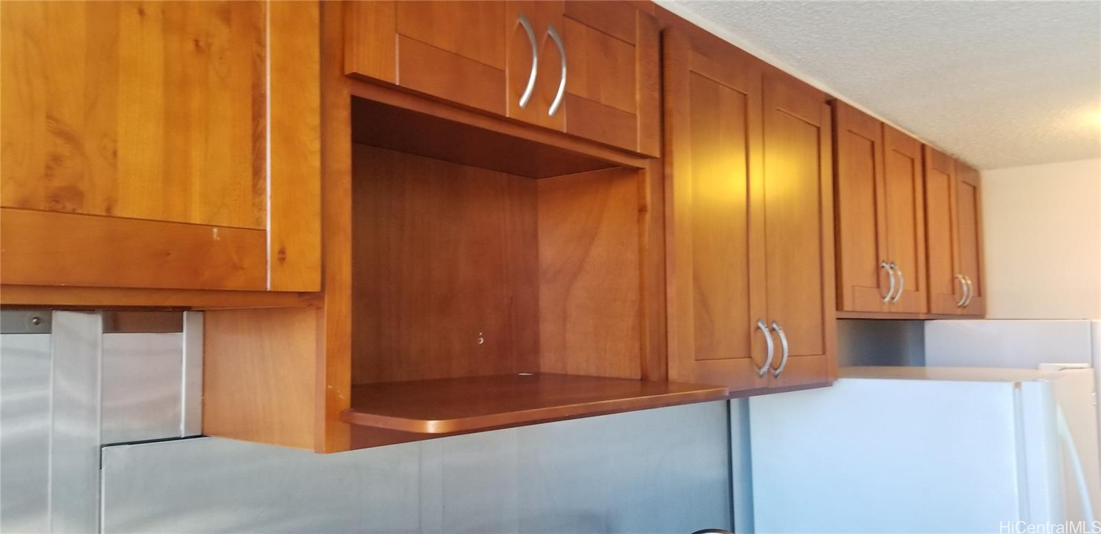 1556 Piikoi St Honolulu - Rental - photo 2 of 17