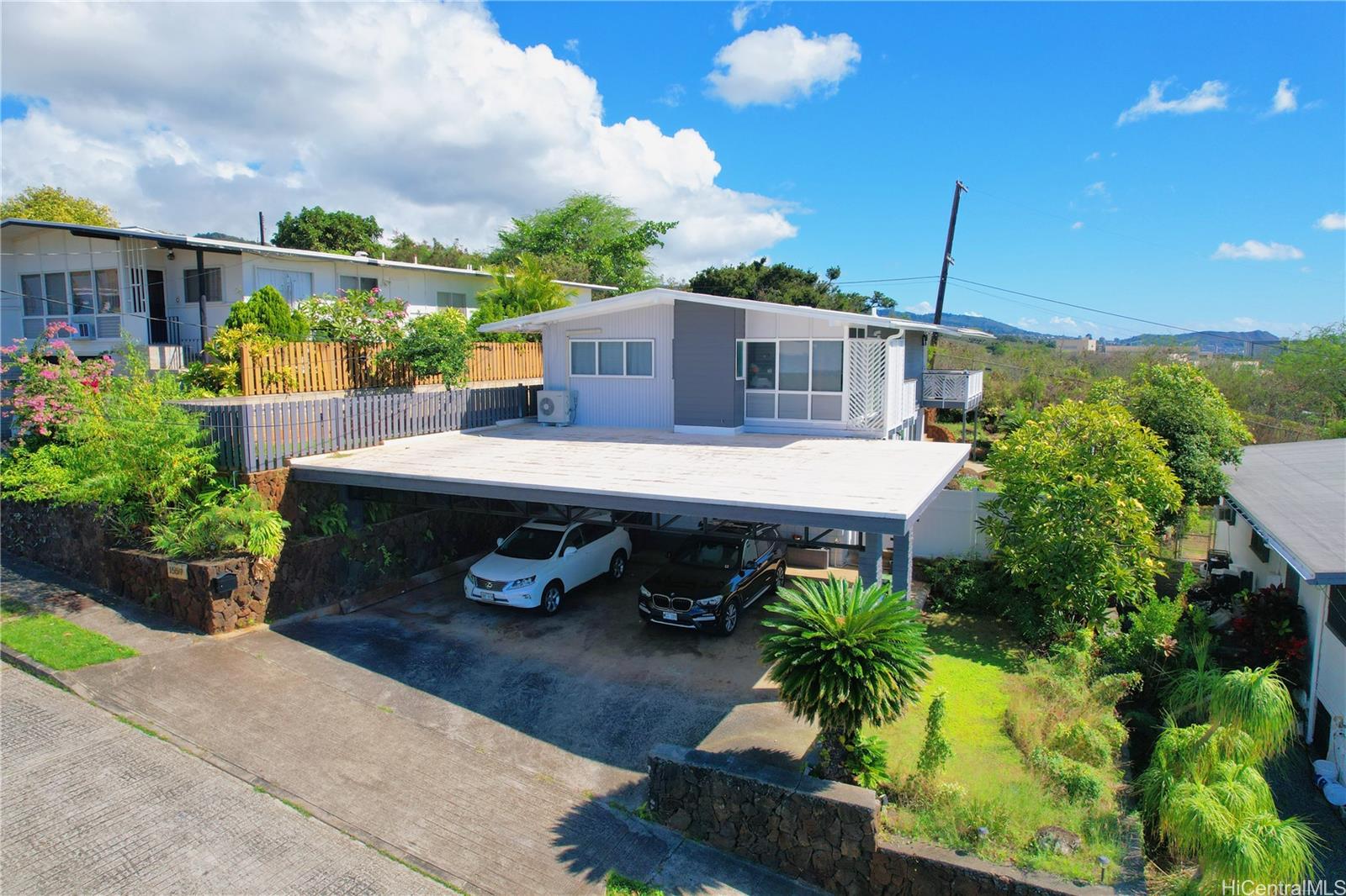 1559 Ala Amoamo Street , Honolulu, Hi 96819 Moanalua Gardens