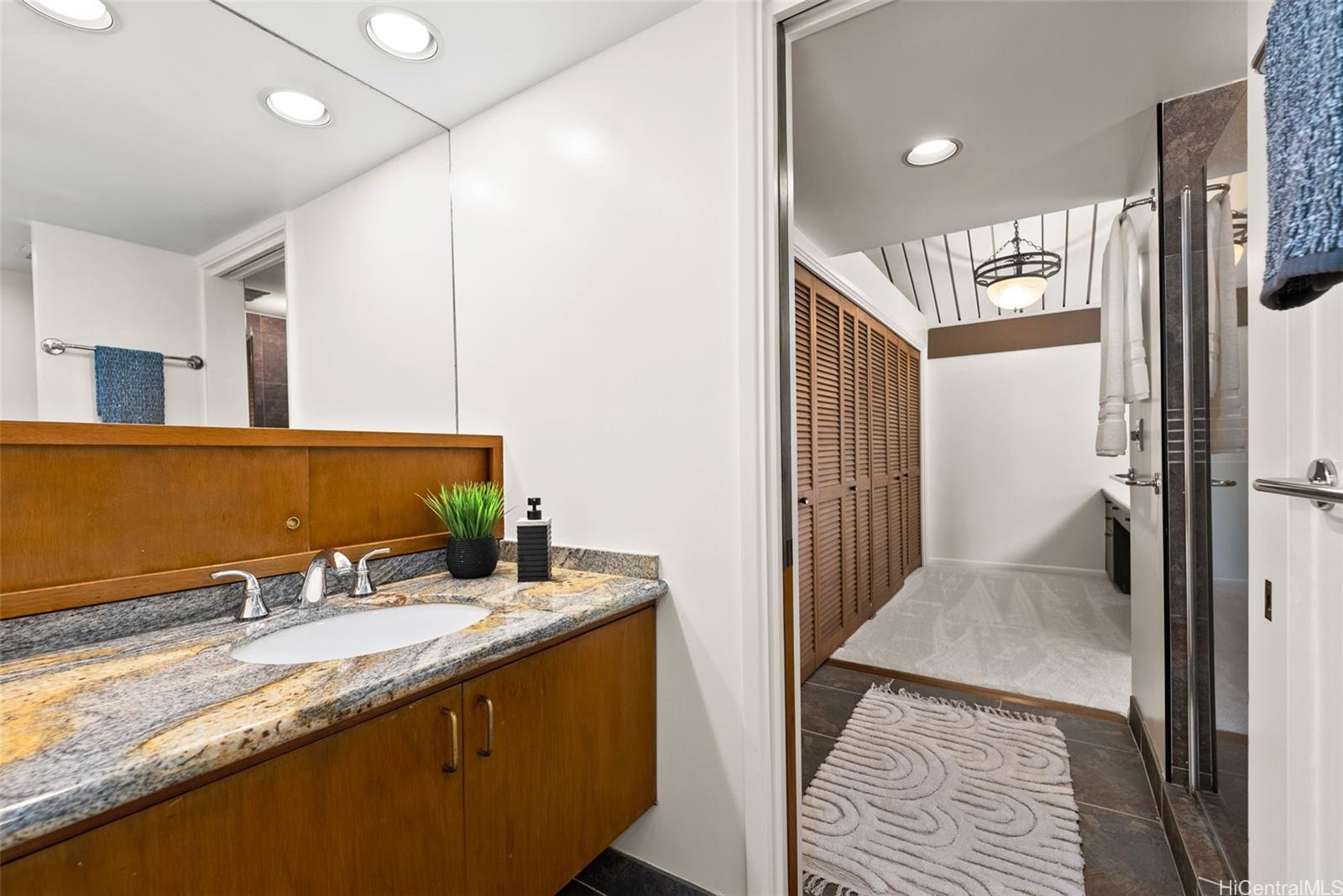 156  Forest Ridge Way Tantalus, Honolulu home - photo 17 of 25