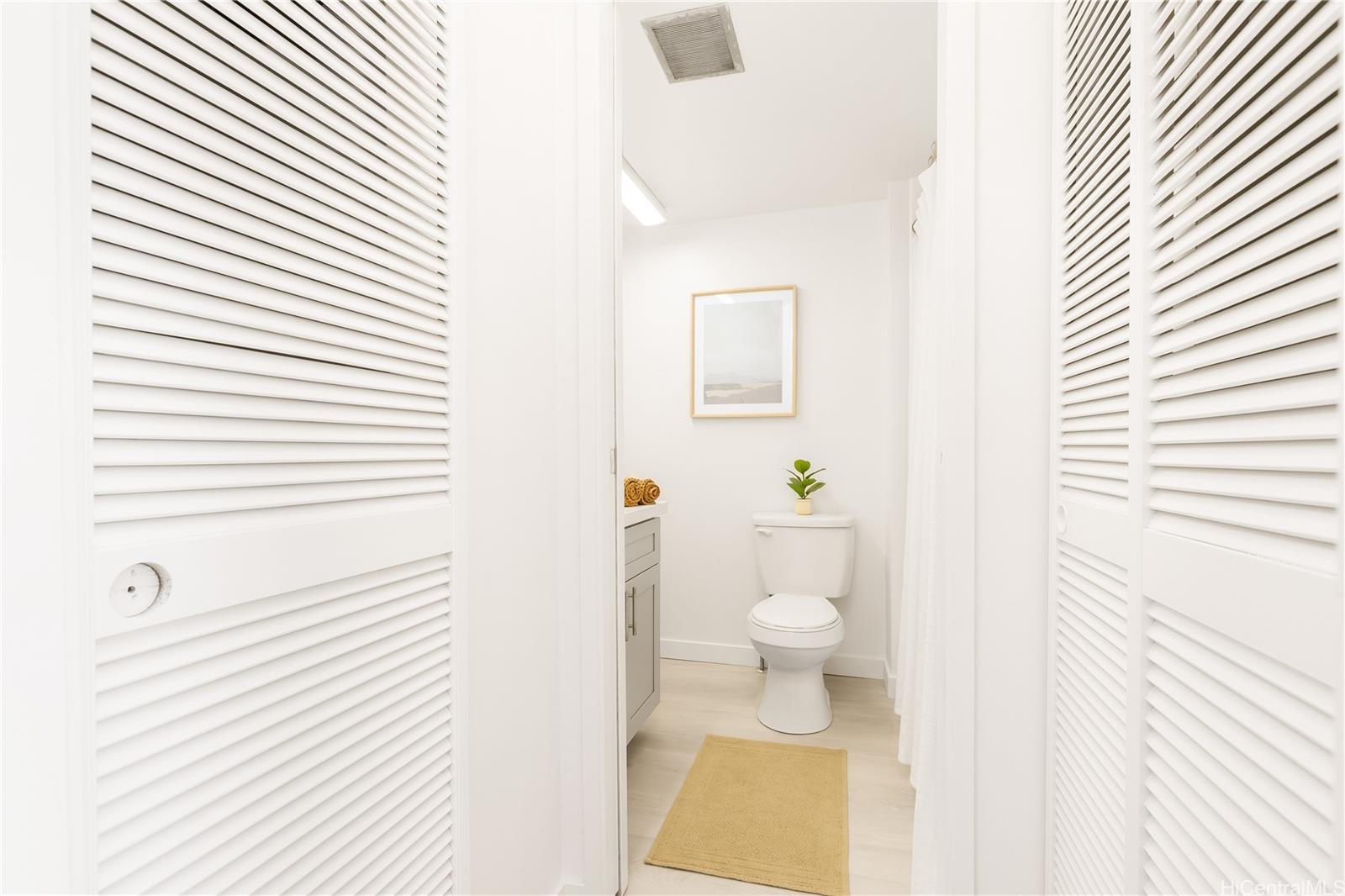 Kapiolani Terrace condo # 1401, Honolulu, Hawaii - photo 12 of 25