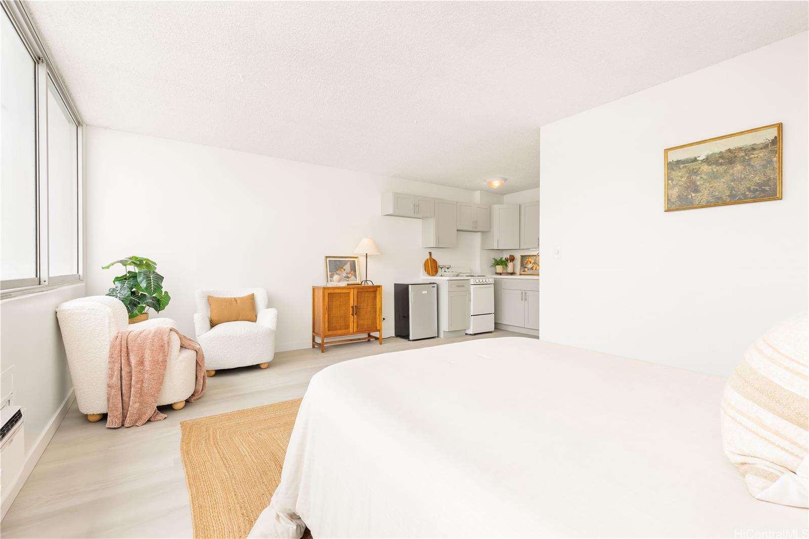 Kapiolani Terrace condo # 1401, Honolulu, Hawaii - photo 6 of 25