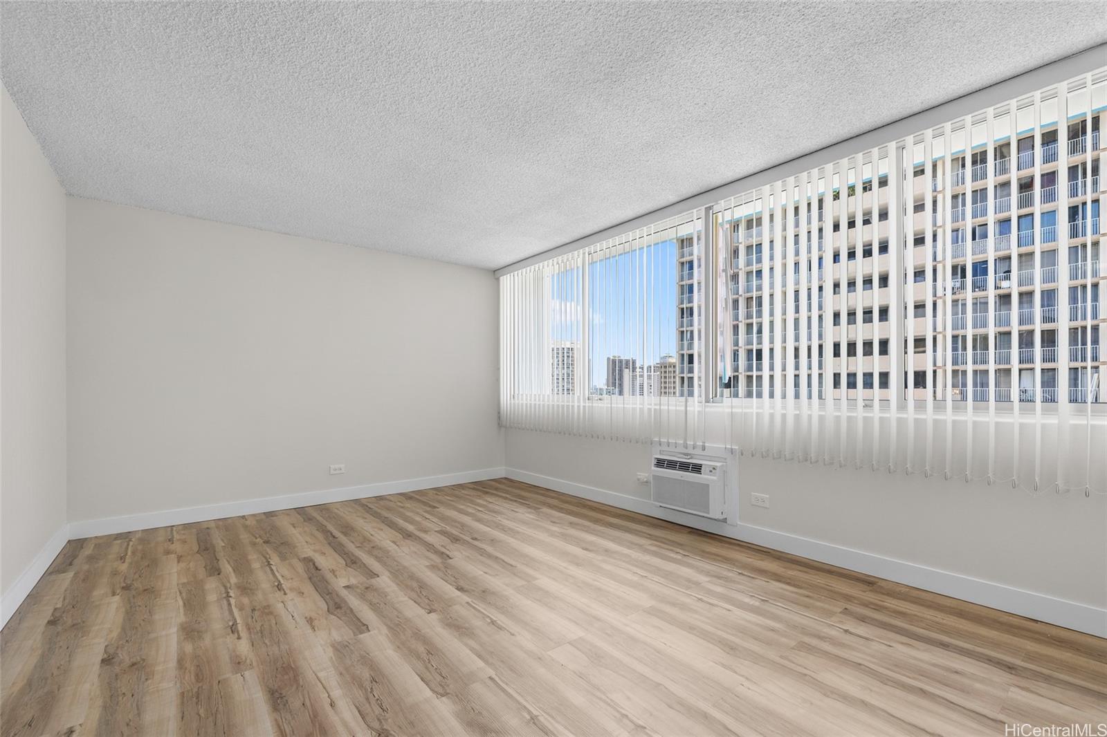 Kapiolani Terrace condo # 1512, Honolulu, Hawaii - photo 2 of 24