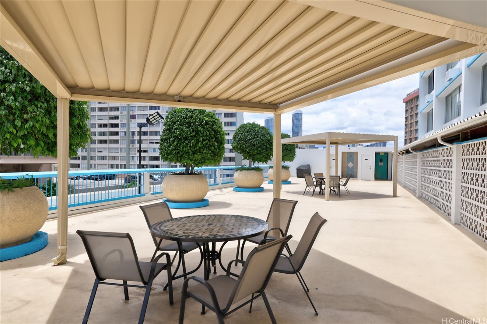 Kapiolani Terrace condo # 1512, Honolulu, Hawaii - photo 18 of 24