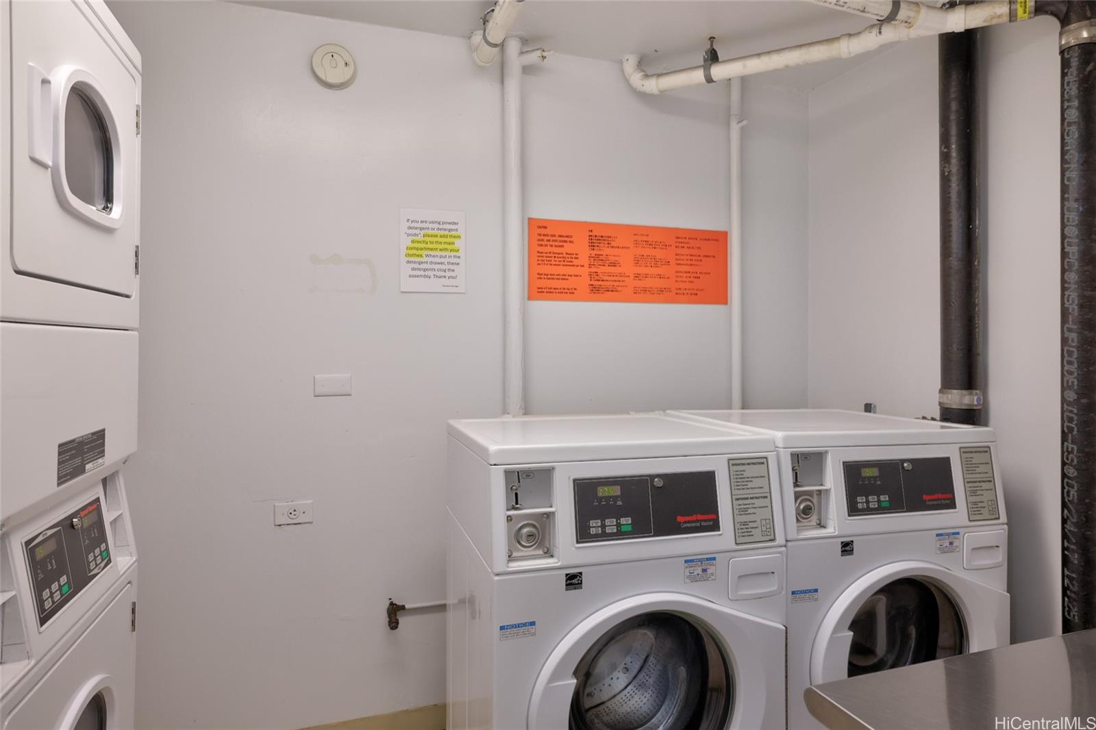 Kapiolani Terrace condo # 1512, Honolulu, Hawaii - photo 19 of 24