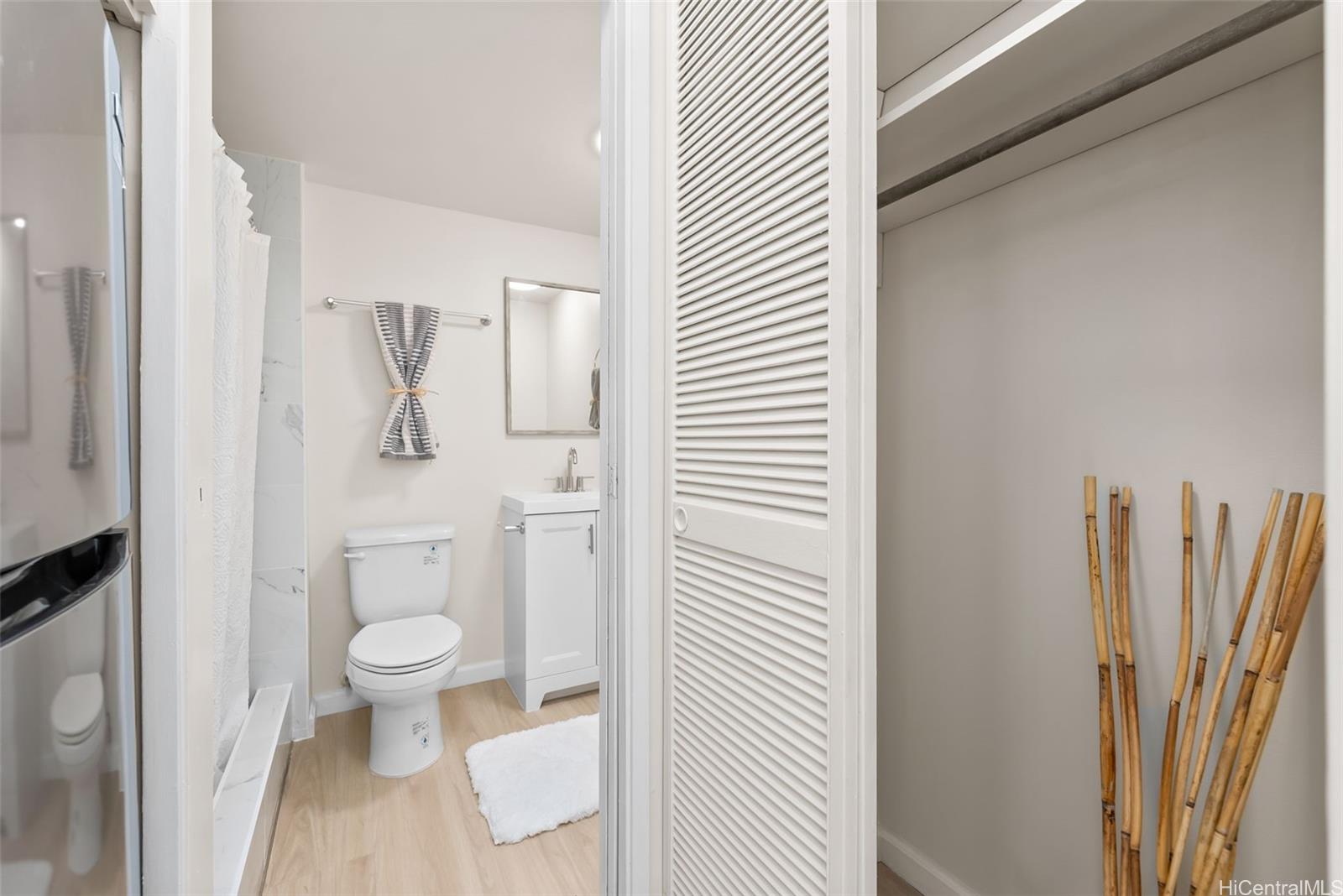 Kapiolani Terrace condo # 1613, Honolulu, Hawaii - photo 12 of 22