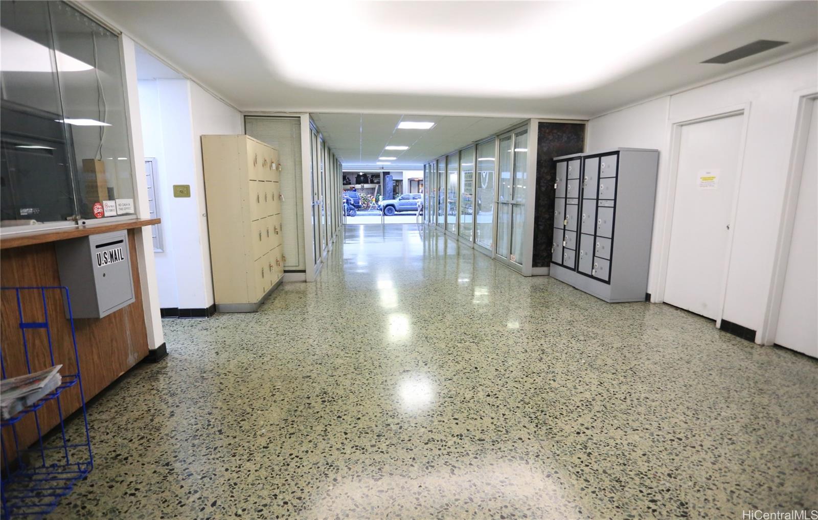 Kapiolani Terrace condo # 613, Honolulu, Hawaii - photo 19 of 25