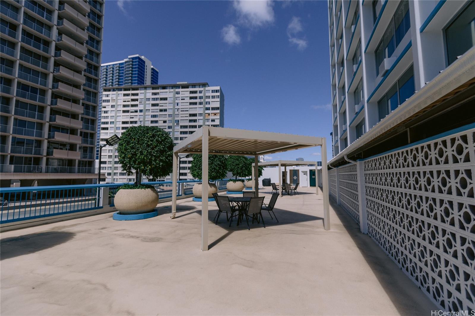 Kapiolani Terrace condo # 617, Honolulu, Hawaii - photo 16 of 21