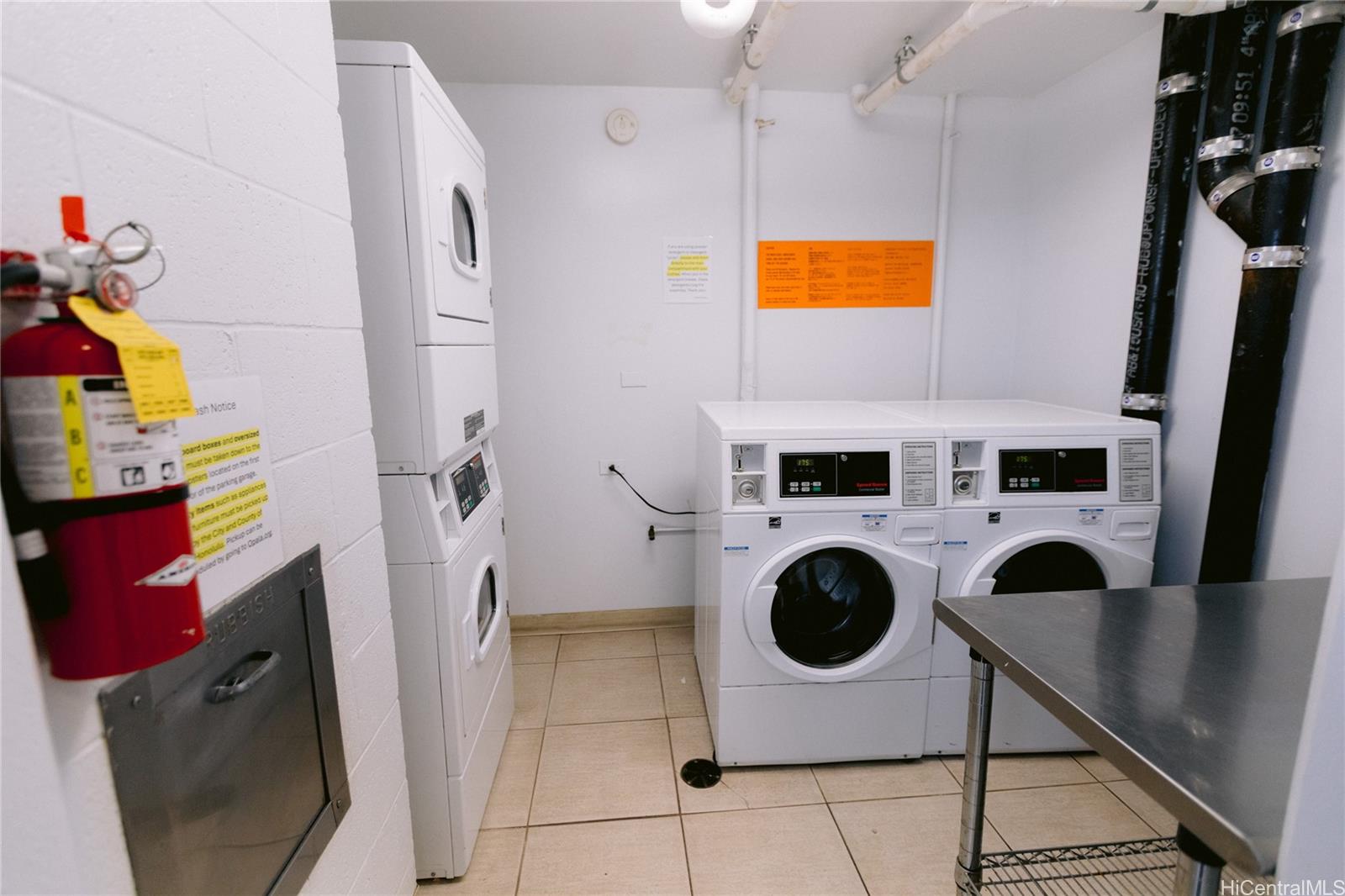 Kapiolani Terrace condo # 617, Honolulu, Hawaii - photo 18 of 21