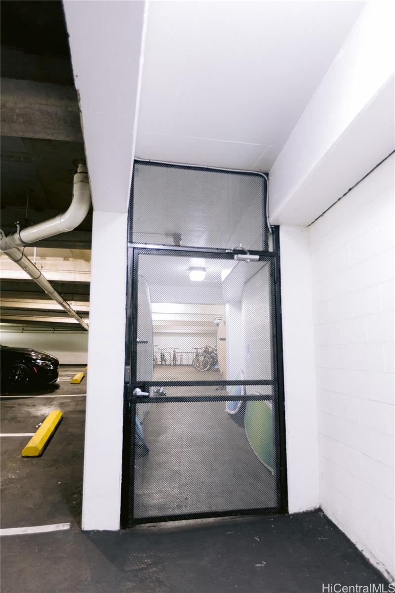 Kapiolani Terrace condo # 617, Honolulu, Hawaii - photo 20 of 21