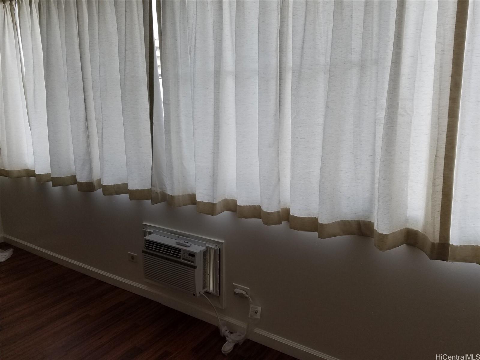 1560 Kanunu St Honolulu - Rental - photo 2 of 7