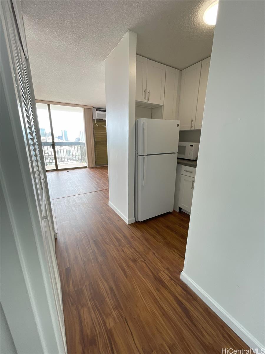 Makikilani Plaza condo # 1201, Honolulu, Hawaii - photo 8 of 25