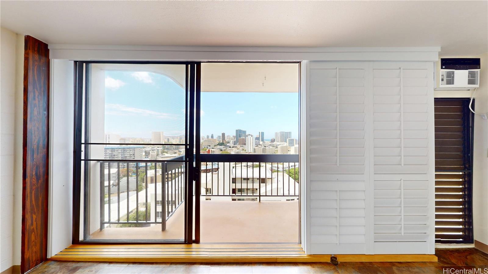 1560 Thurston Ave Honolulu - Rental - photo 11 of 24