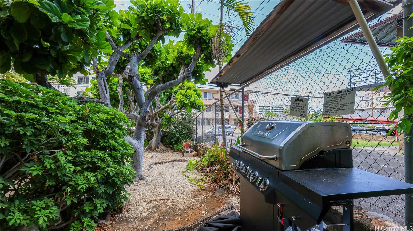 1560 Thurston Ave Honolulu - Rental - photo 17 of 24