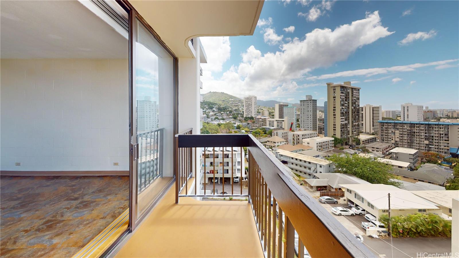 1560 Thurston Ave Honolulu - Rental - photo 8 of 24