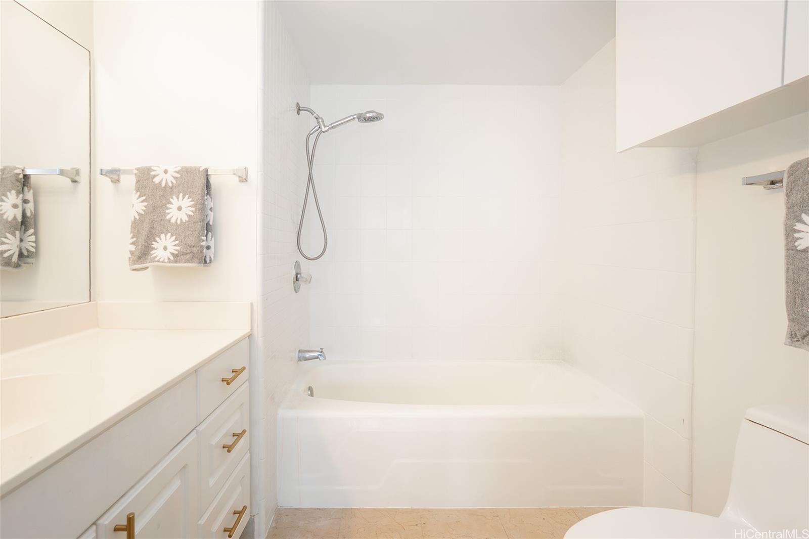 Princess Leilani condo # 1408, Honolulu, Hawaii - photo 12 of 20