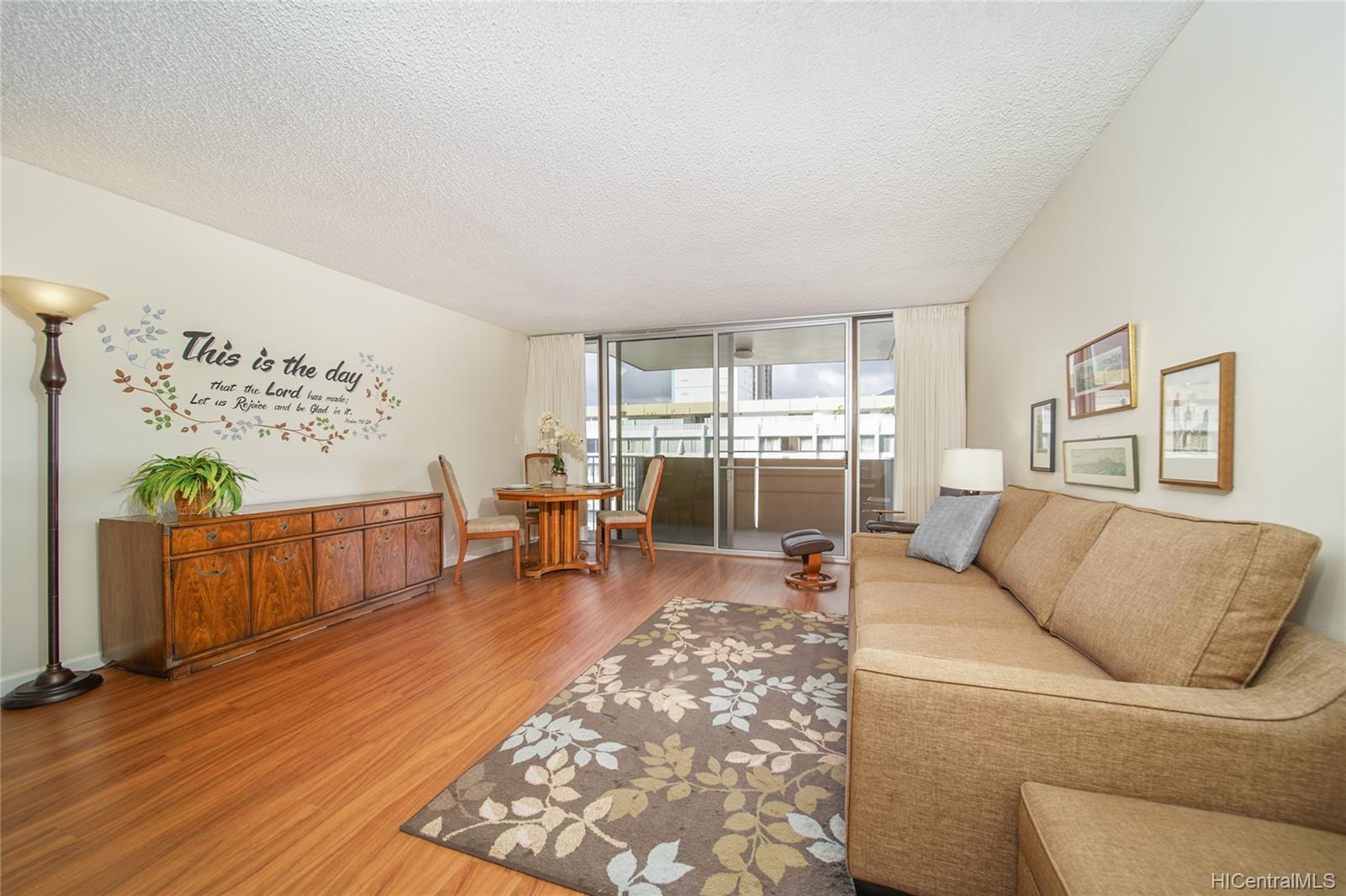 Princess Leilani 1601, 1561 Kanunu Street, Honolulu Holiday Mart