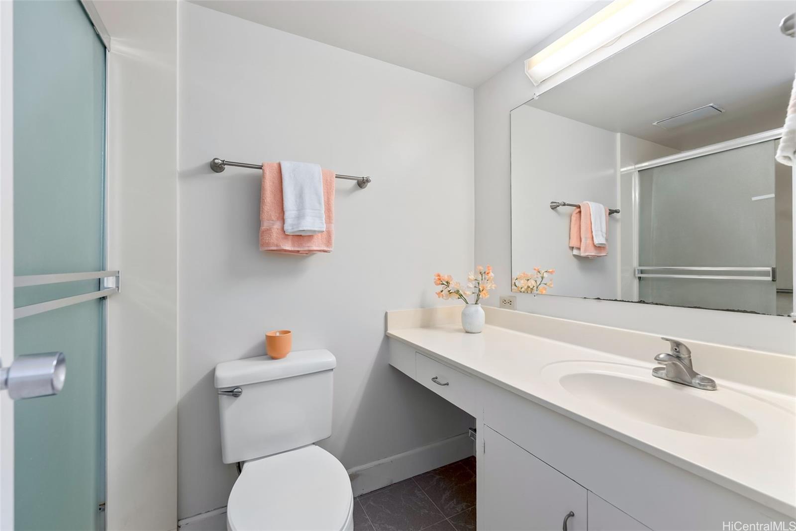 Princess Leilani condo # 406, Honolulu, Hawaii - photo 11 of 25