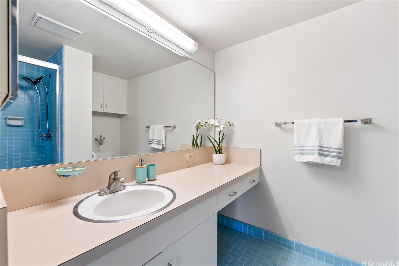 Princess Leilani condo # 406, Honolulu, Hawaii - photo 14 of 25