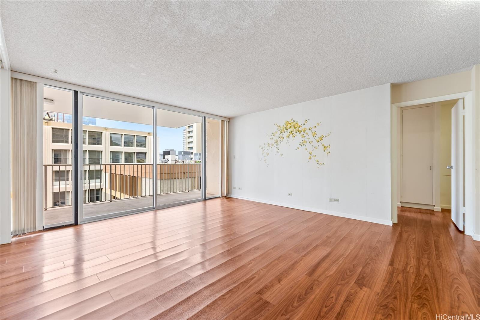 Princess Leilani condo # 406, Honolulu, Hawaii - photo 5 of 25