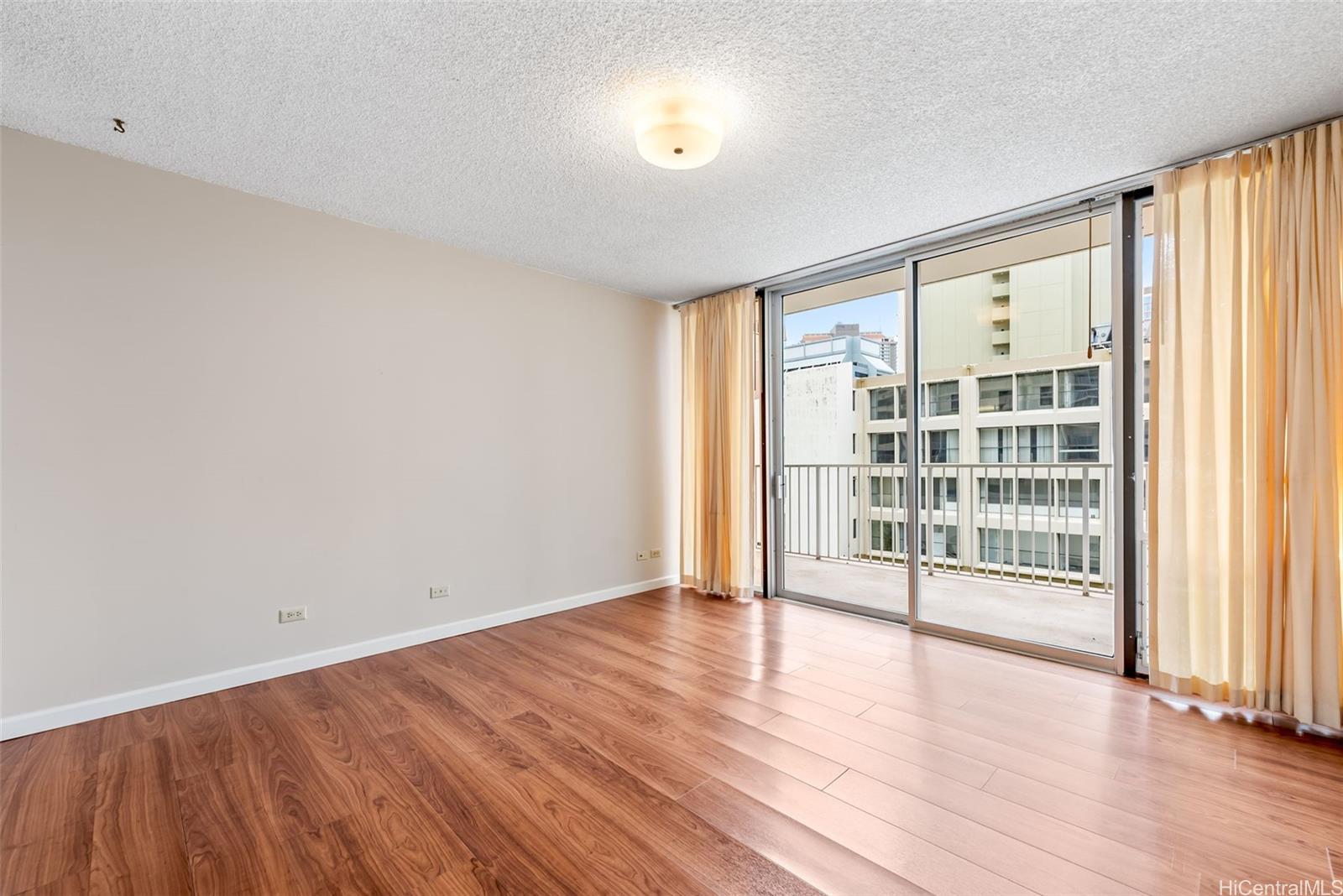 Princess Leilani condo # 406, Honolulu, Hawaii - photo 9 of 25