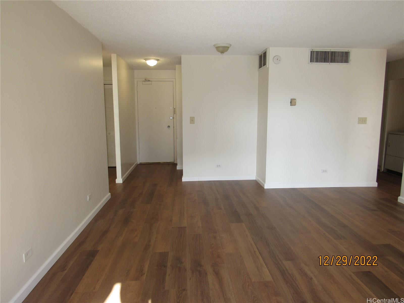 1561 Kanunu Street Honolulu - Rental - photo 9 of 10