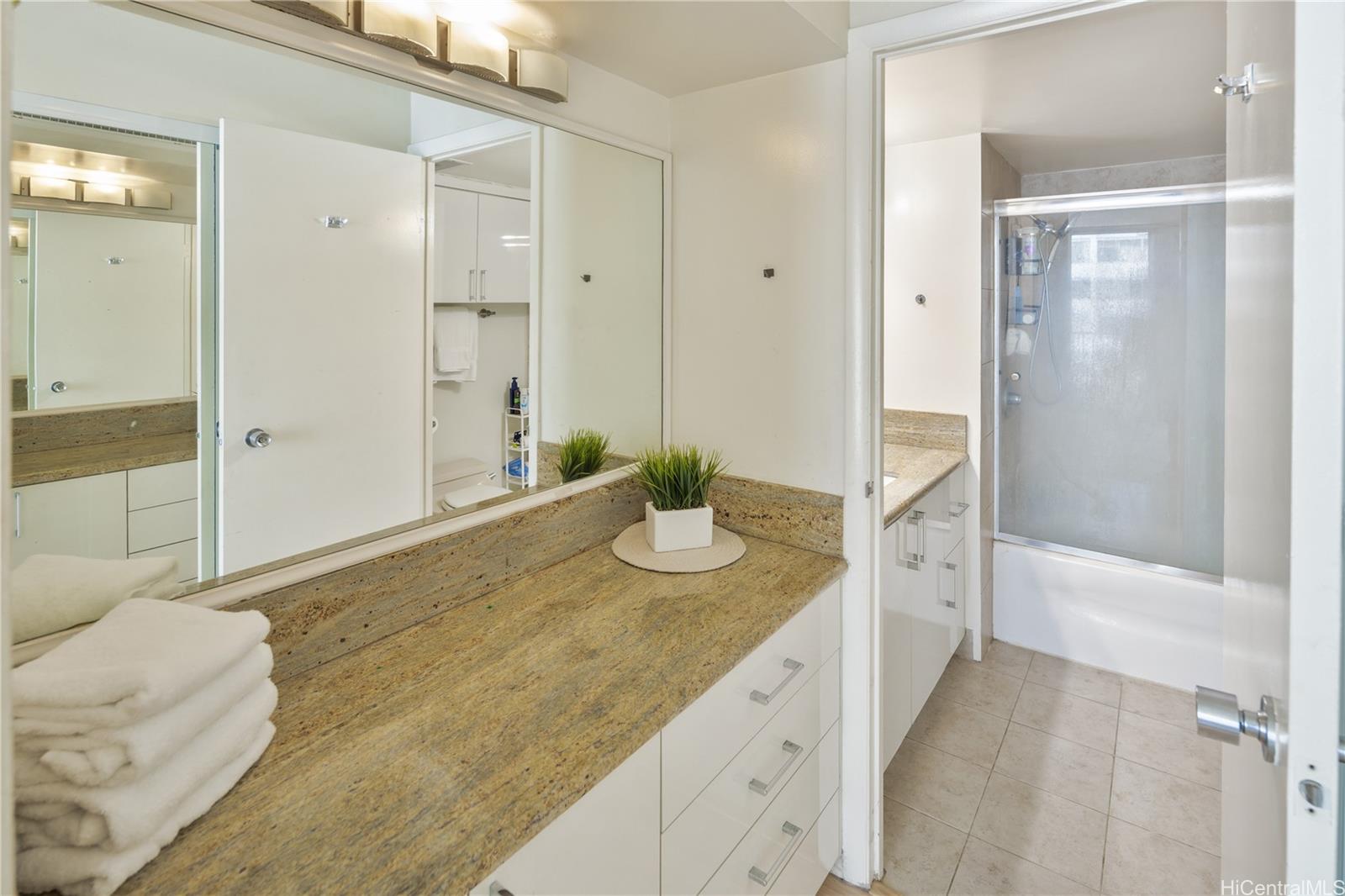 Princess Leilani condo # 601, Honolulu, Hawaii - photo 14 of 23