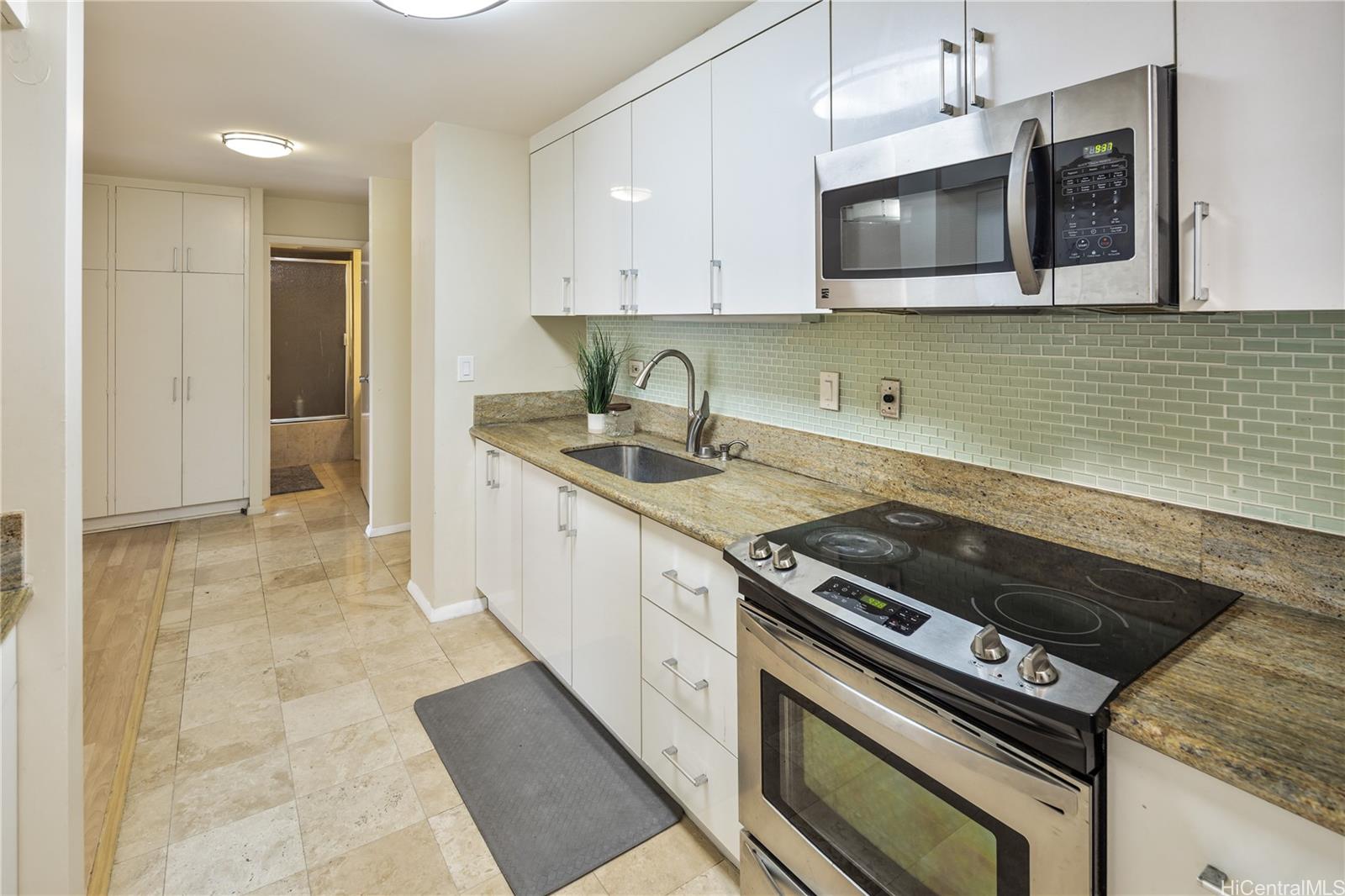 Princess Leilani condo # 601, Honolulu, Hawaii - photo 5 of 23