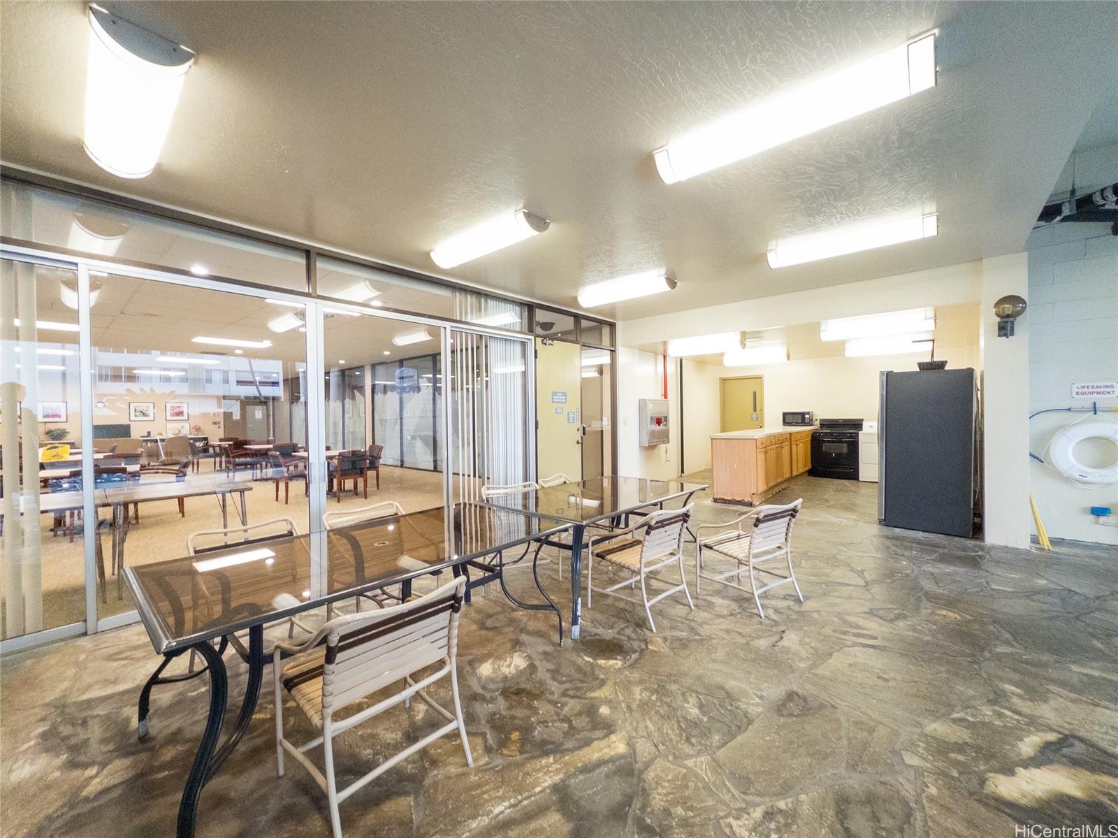 Princess Leilani condo # 805, Honolulu, Hawaii - photo 19 of 21