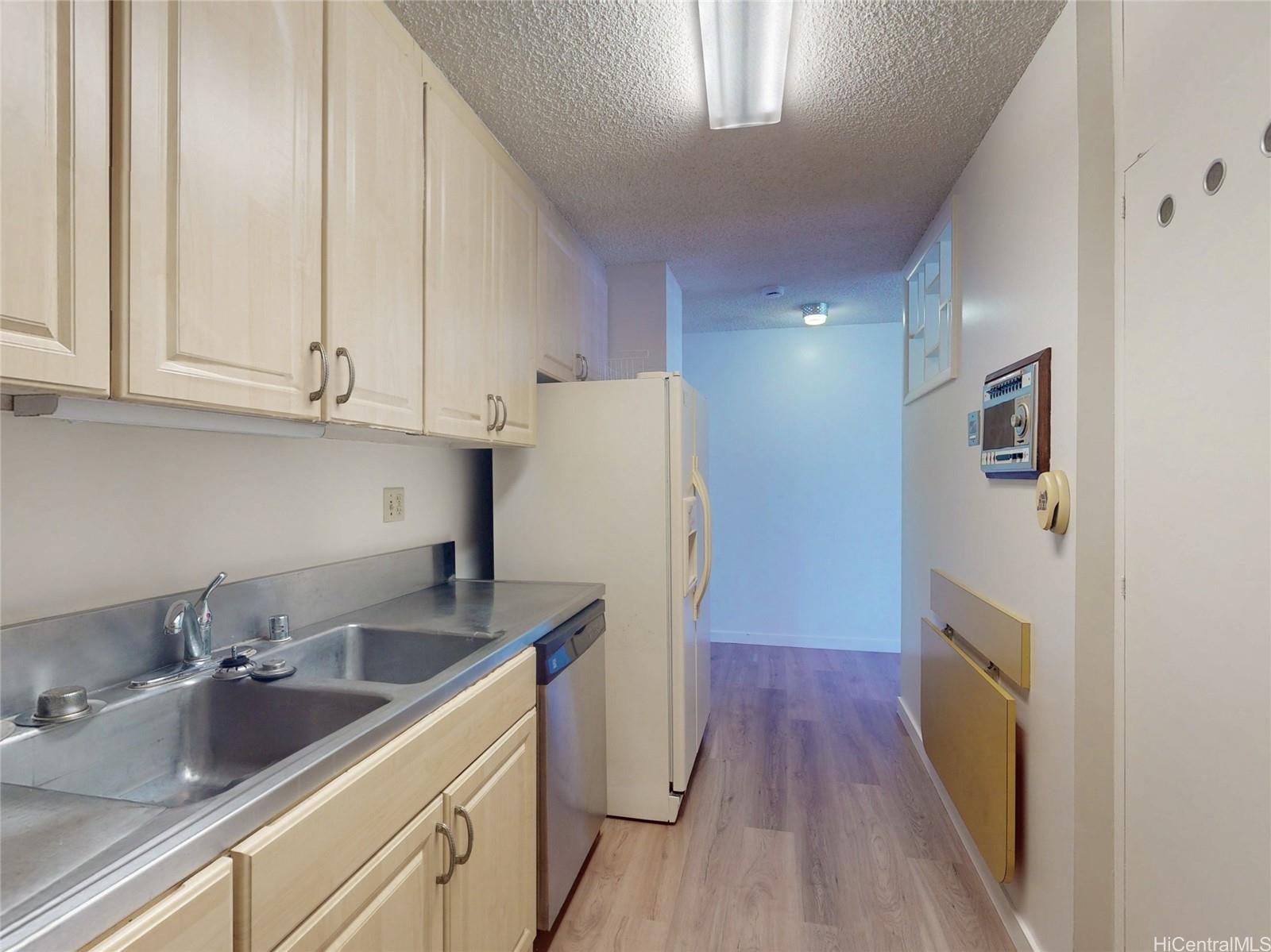 Princess Leilani condo # 805, Honolulu, Hawaii - photo 6 of 21