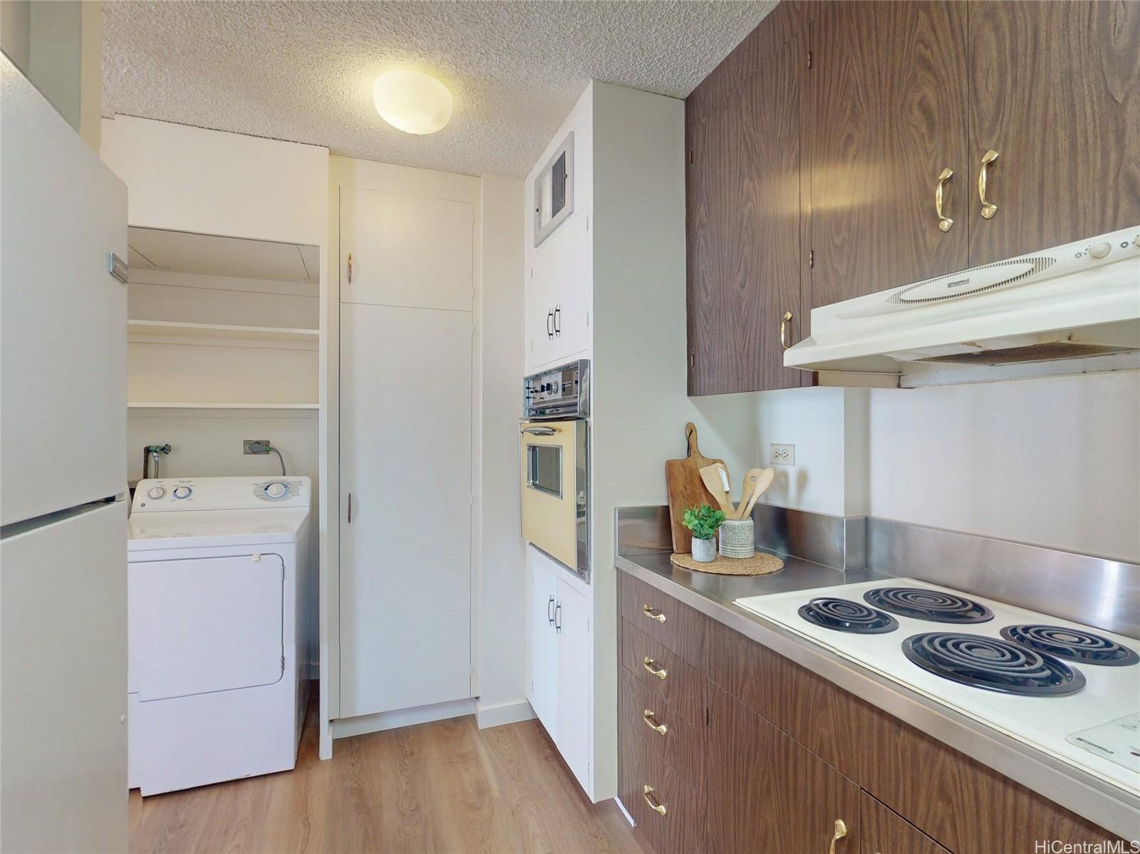 Princess Leilani condo # 807, Honolulu, Hawaii - photo 6 of 20