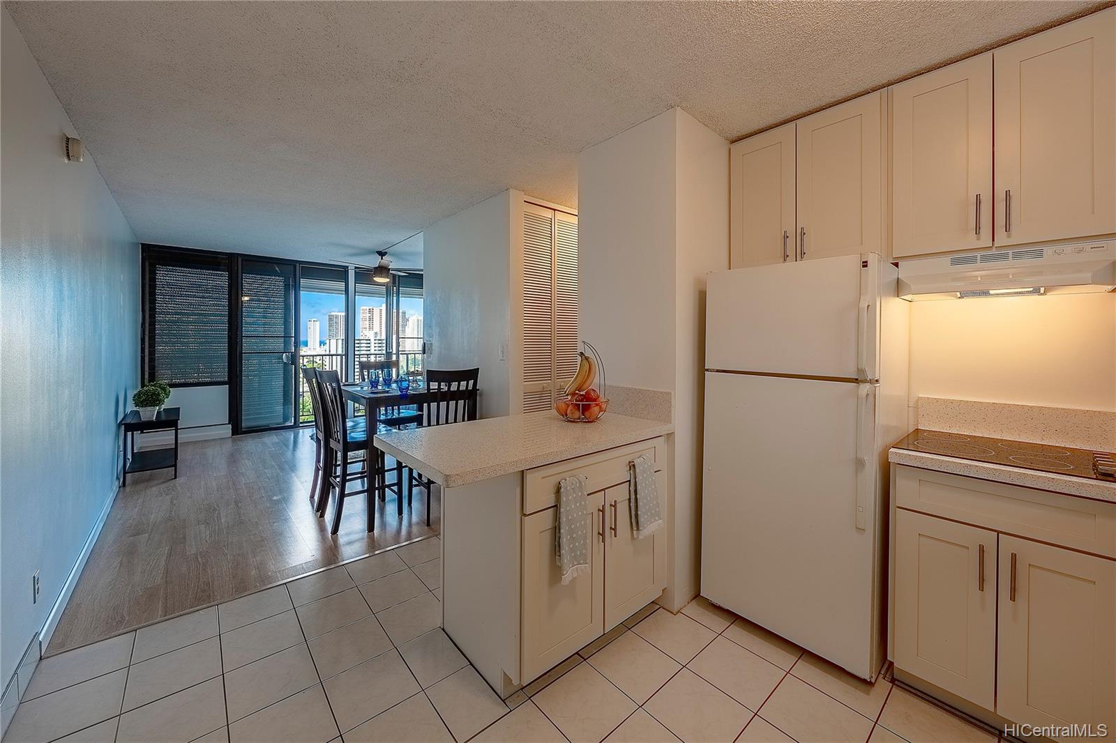 Makiki Plaza 1704, 1561 Pensacola Street, Honolulu Makiki Area