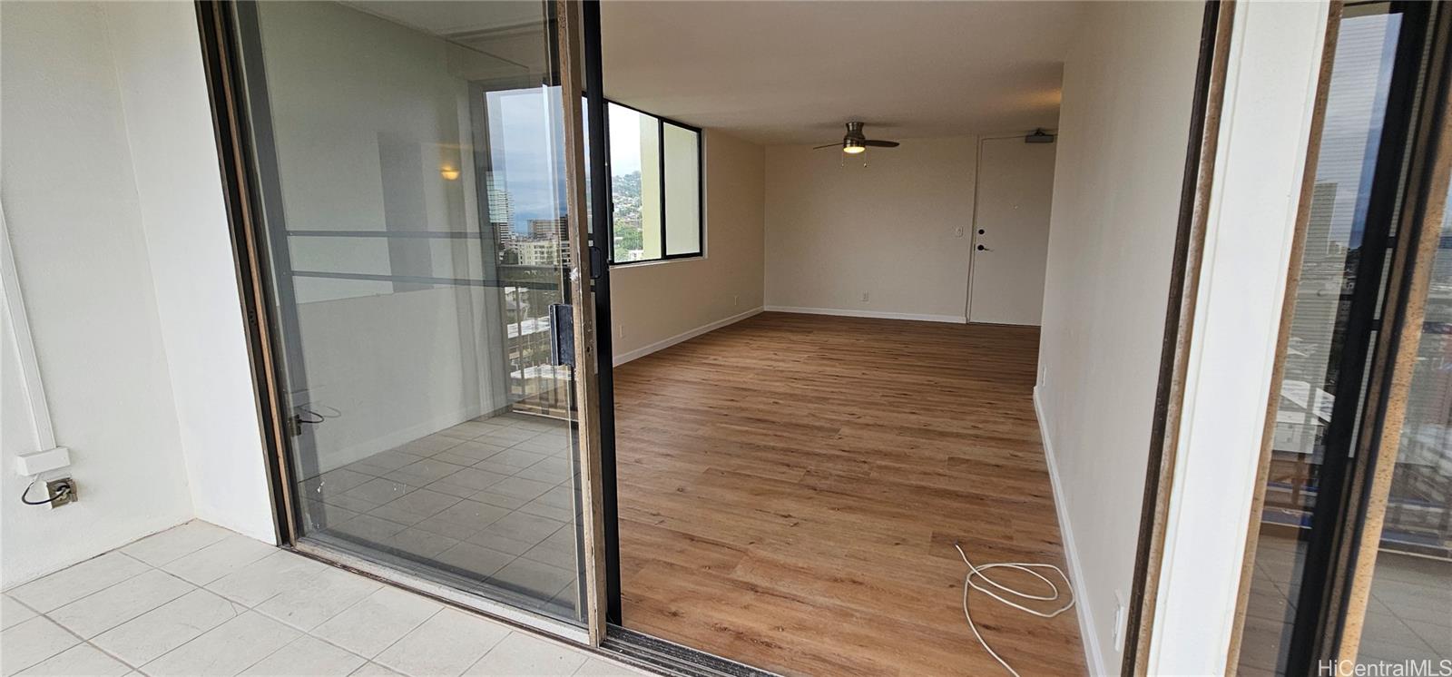 Makiki Plaza condo # 1706, Honolulu, Hawaii - photo 20 of 25