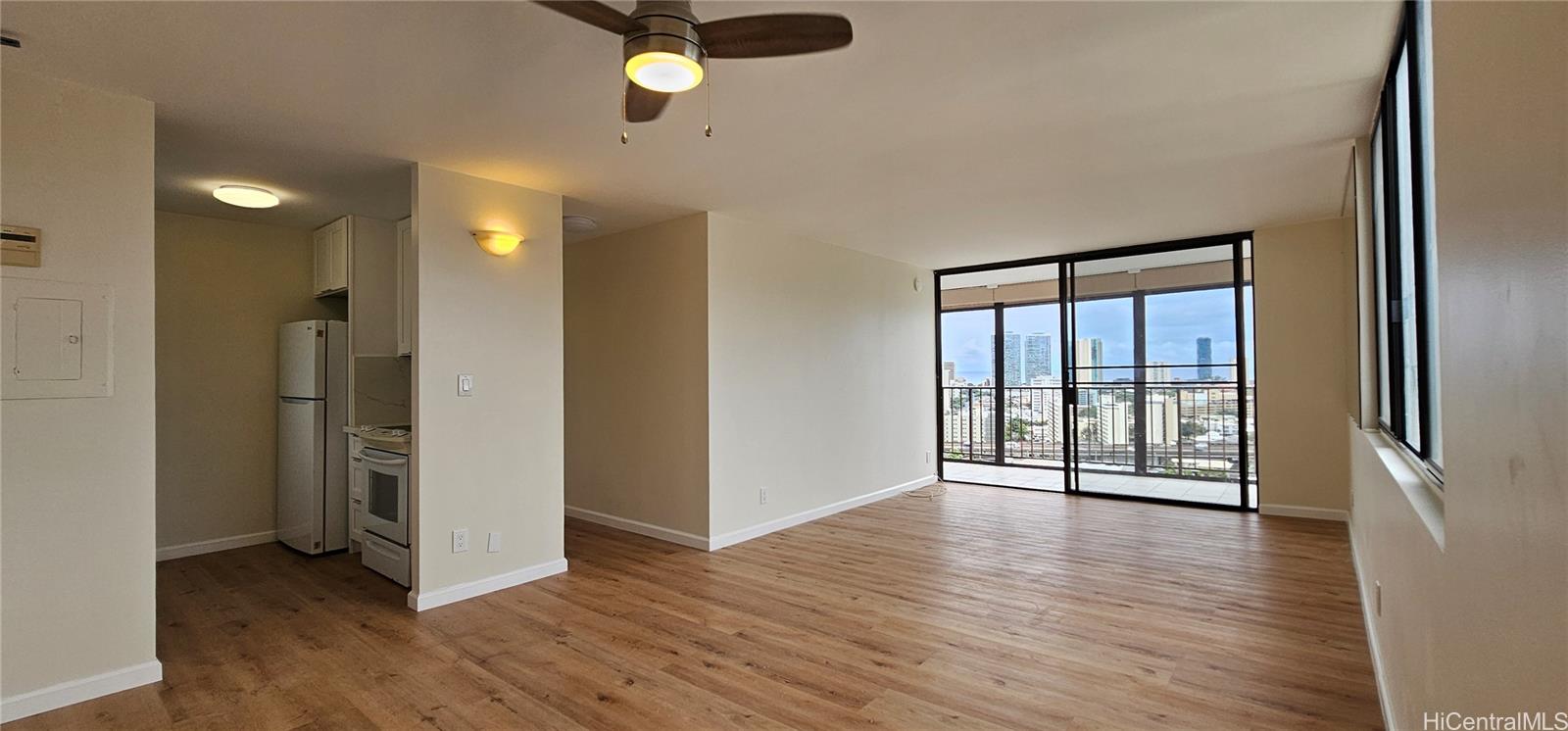 Makiki Plaza condo # 1706, Honolulu, Hawaii - photo 21 of 25