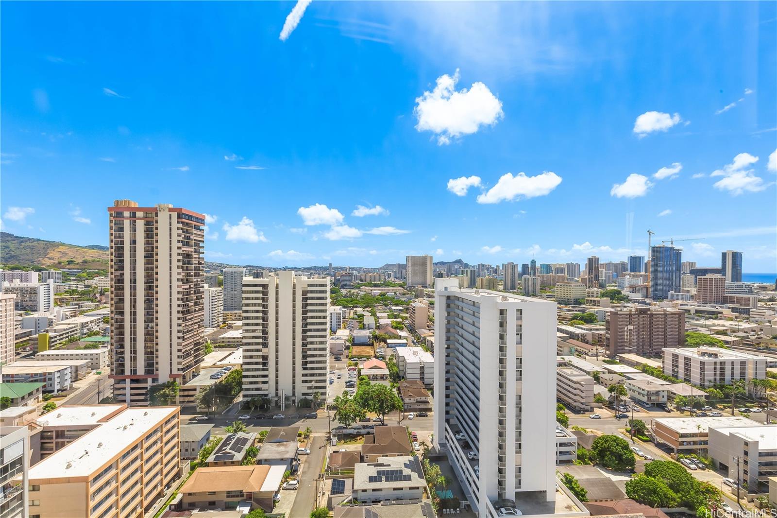 Makiki Plaza condo # 2201, Honolulu, Hawaii - photo 23 of 25