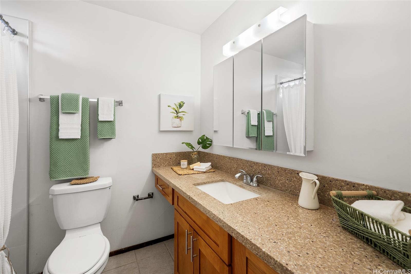 Makiki Plaza condo # 405, Honolulu, Hawaii - photo 11 of 20