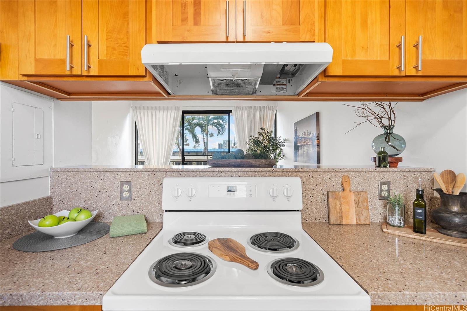 Makiki Plaza condo # 405, Honolulu, Hawaii - photo 5 of 20