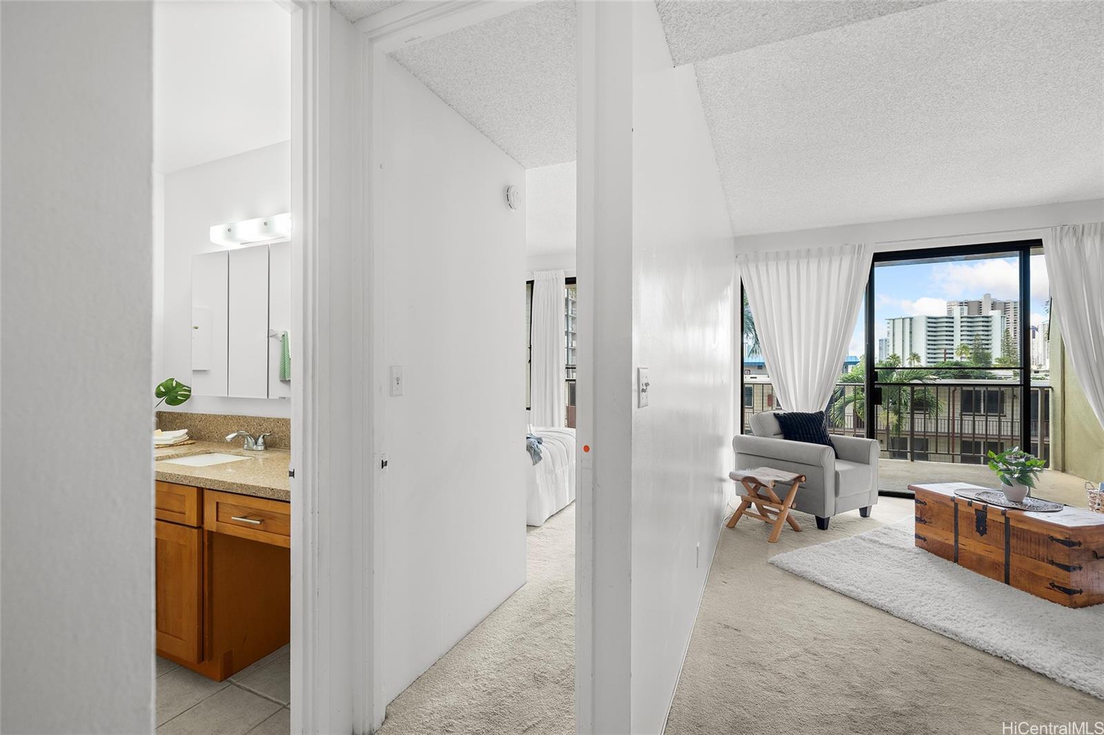 Makiki Plaza condo # 405, Honolulu, Hawaii - photo 7 of 20